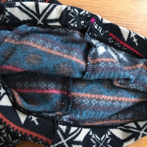 Eye Candy Winter Leggings - Picture 2 of 3